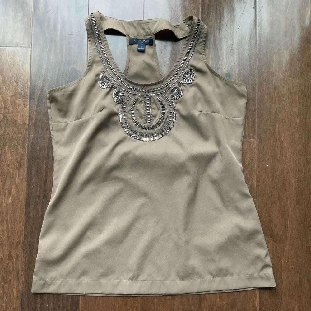BANANA REPUBLIC Blouse Neutral with Beading. Size S.